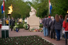 Dodenherdenking 2026 met locoburgemeester Evelien van der Star, Parklaan, Roosendaal